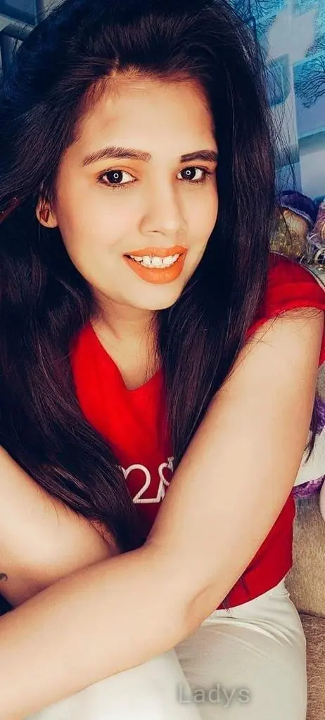 Myra, 24 years old Pune escort girl with big tits, height 168 sm, Weight  kg