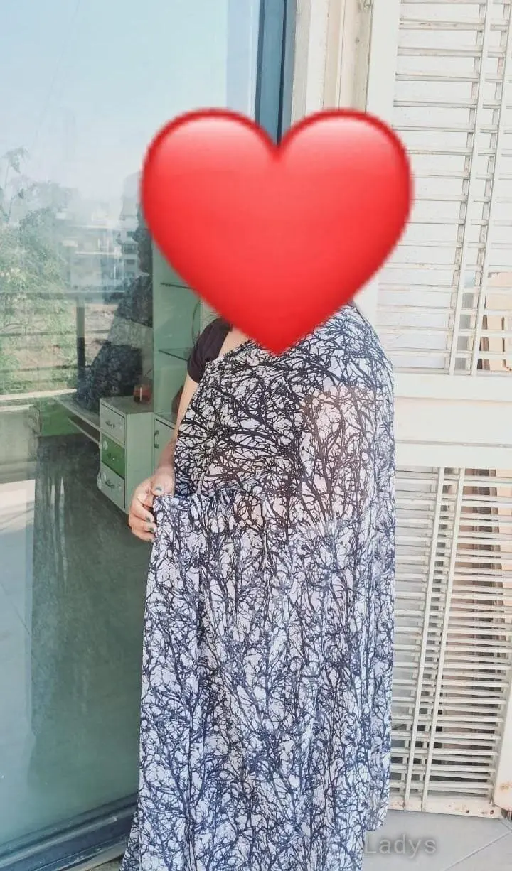 Neha, 36 years old Pune escort girl with big tits, height 152 sm, Weight  kg