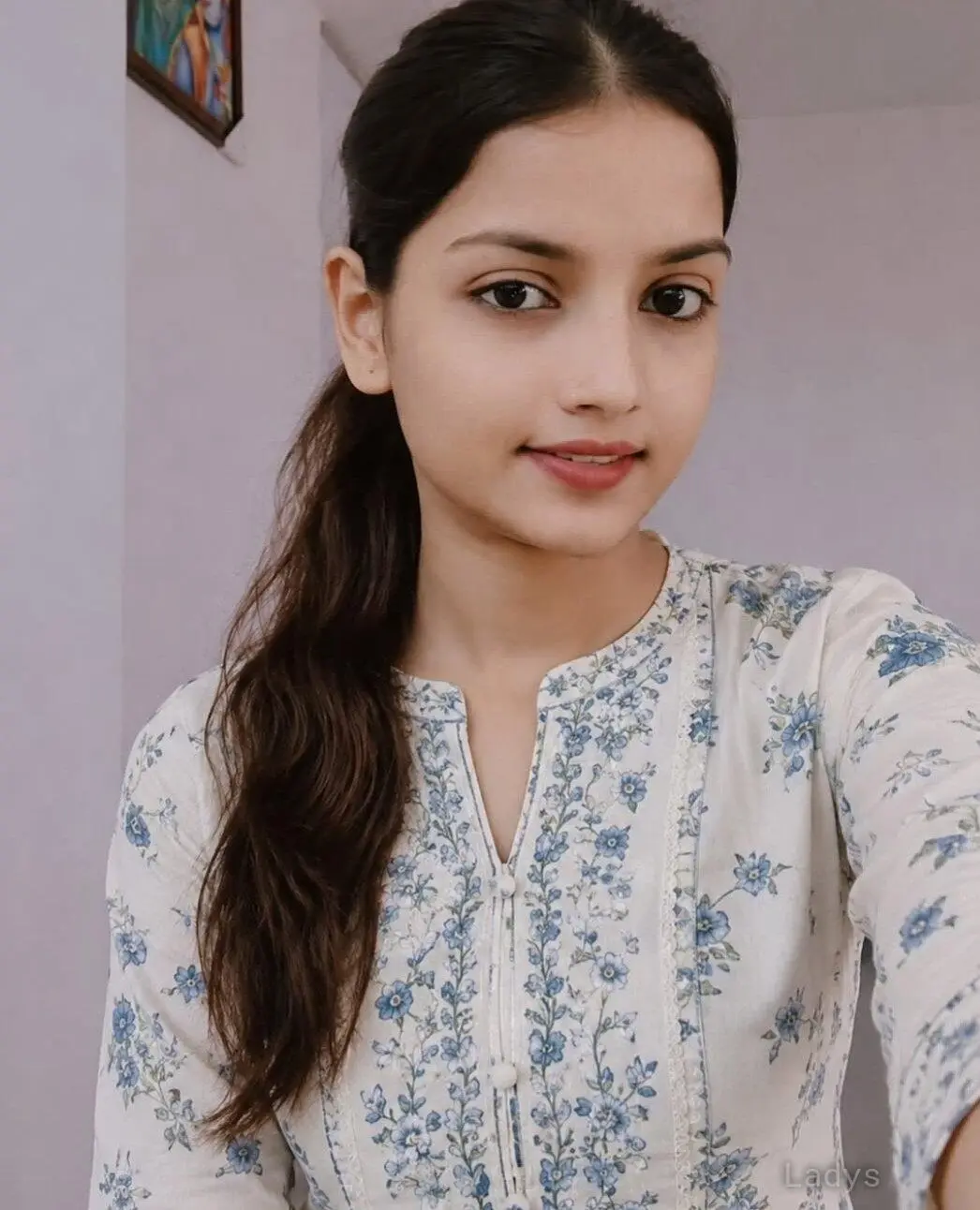 Nitika, 22 years old Pune escort girl with big tits, height 161 sm, Weight kg