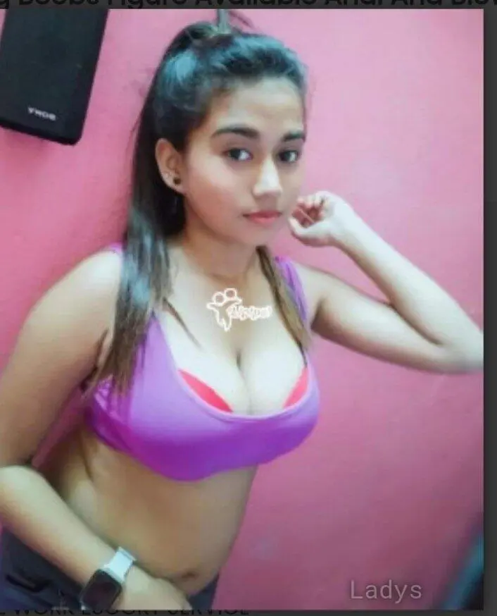 Priyanka, 21 years old Pune escort girl with big tits, height 155 sm, Weight kg