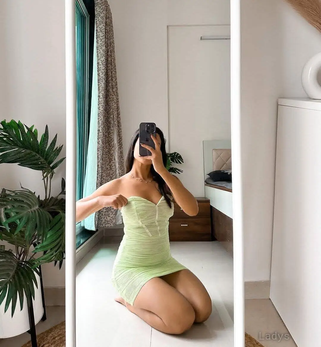 Sara,  years old Pune escort girl with big tits, height 166 sm, Weight  kg