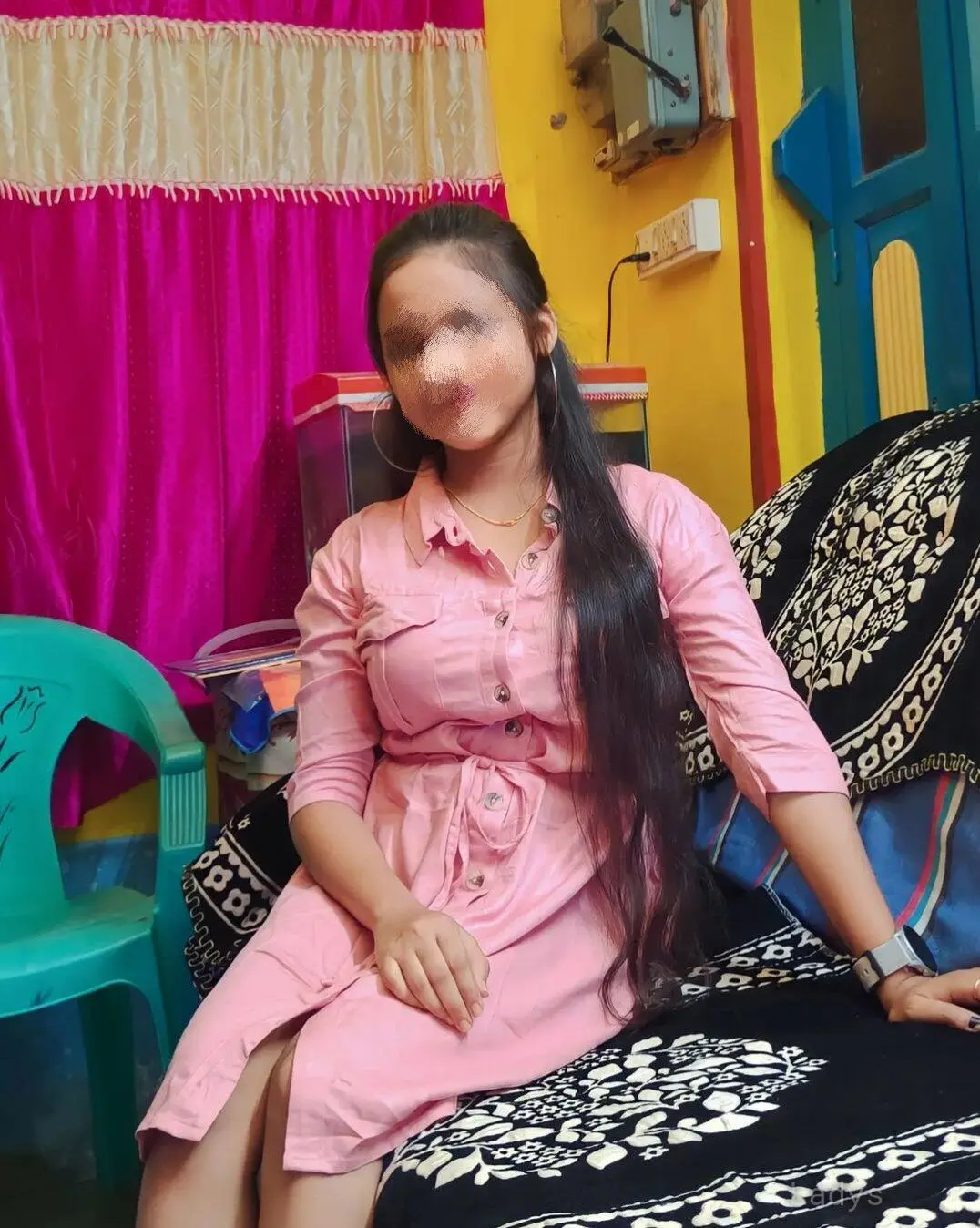 Sonakshi, 22 years old Pune escort girl with big tits, height 160 sm, Weight kg