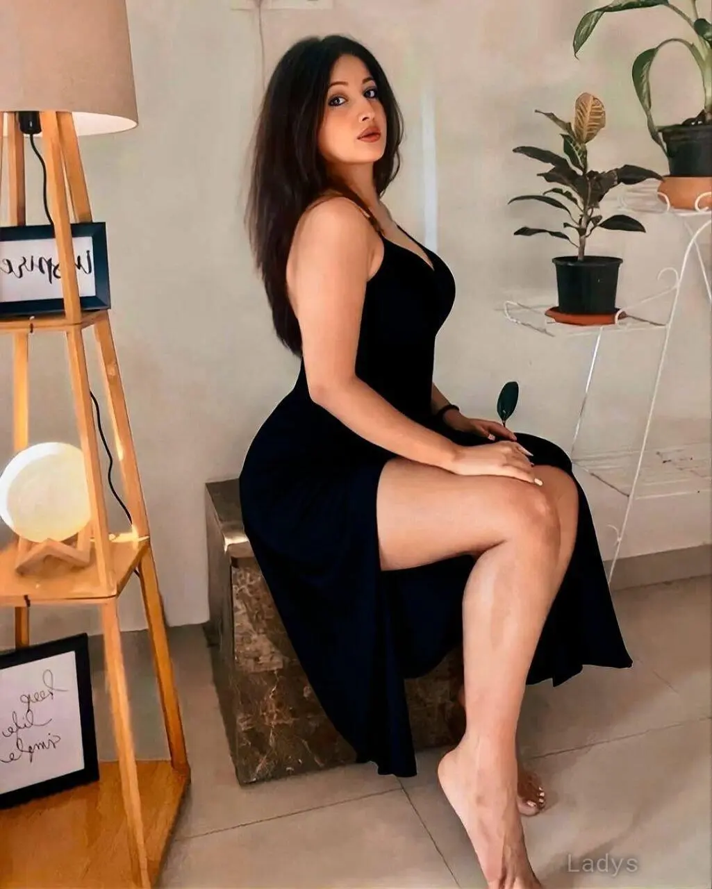 Soniya, 21 years old Pune escort girl with big tits, height 154 sm, Weight kg