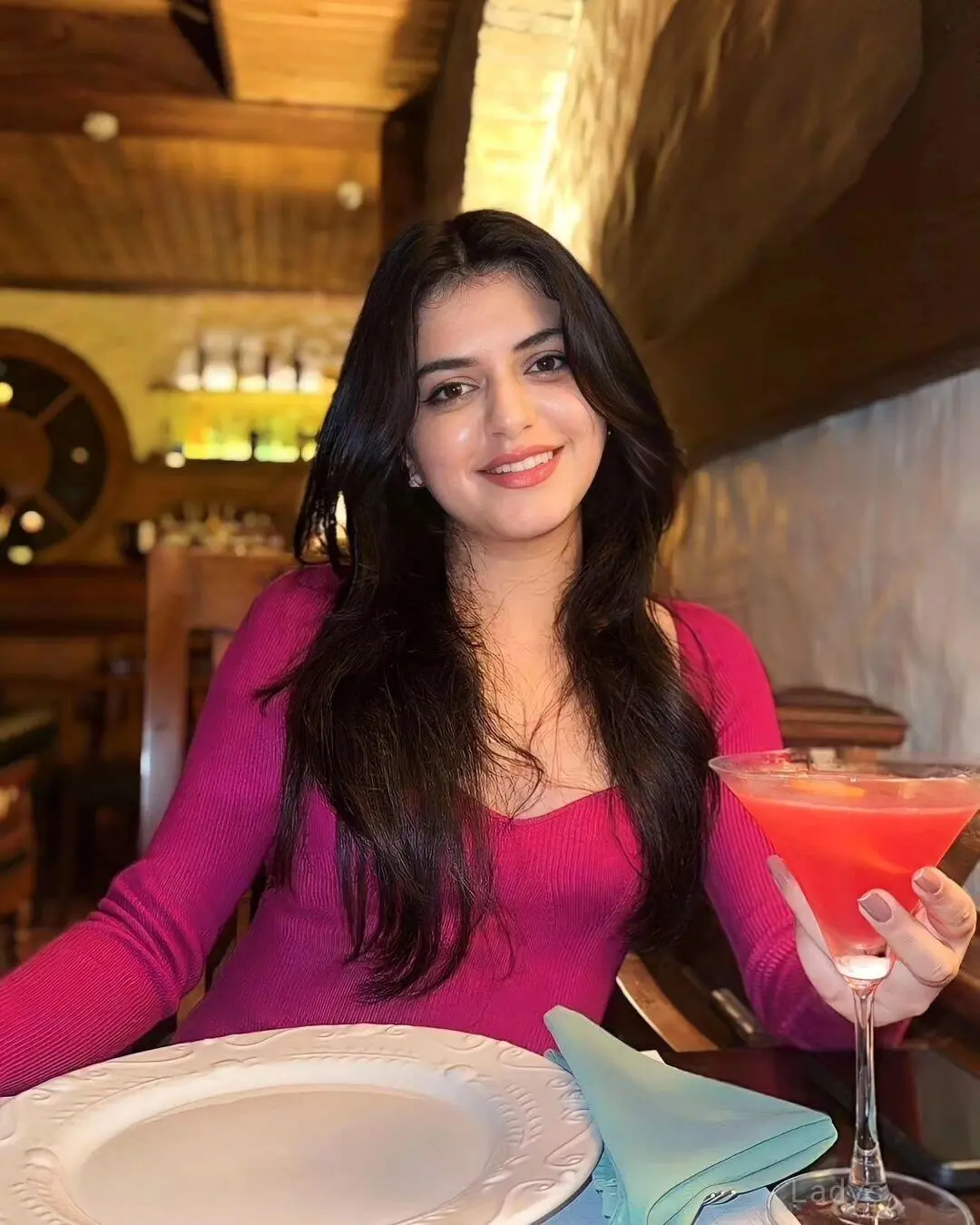 Vedika, 23 years old Pune escort girl with big tits, height 154 sm, Weight kg