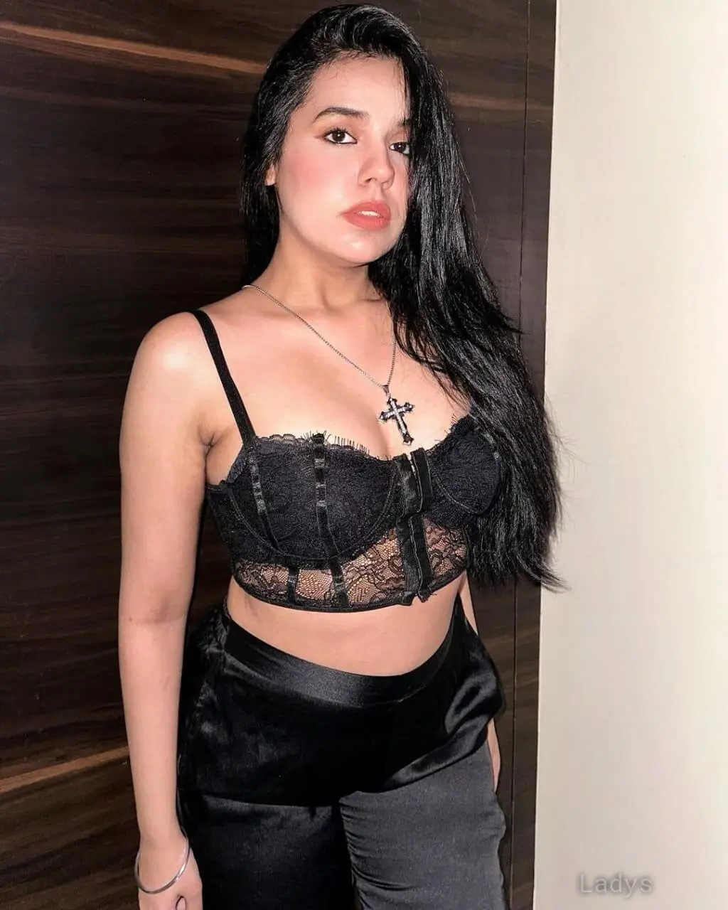 Zoya, 23 years old Pune escort girl with big tits, height 154 sm, Weight  kg