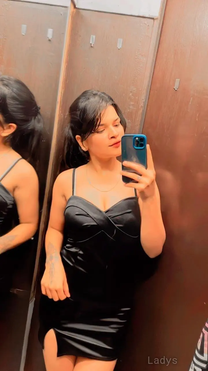 Anjali, 23 years beautiful nude Pune escorts girl, height 198 sm, Weight  kg