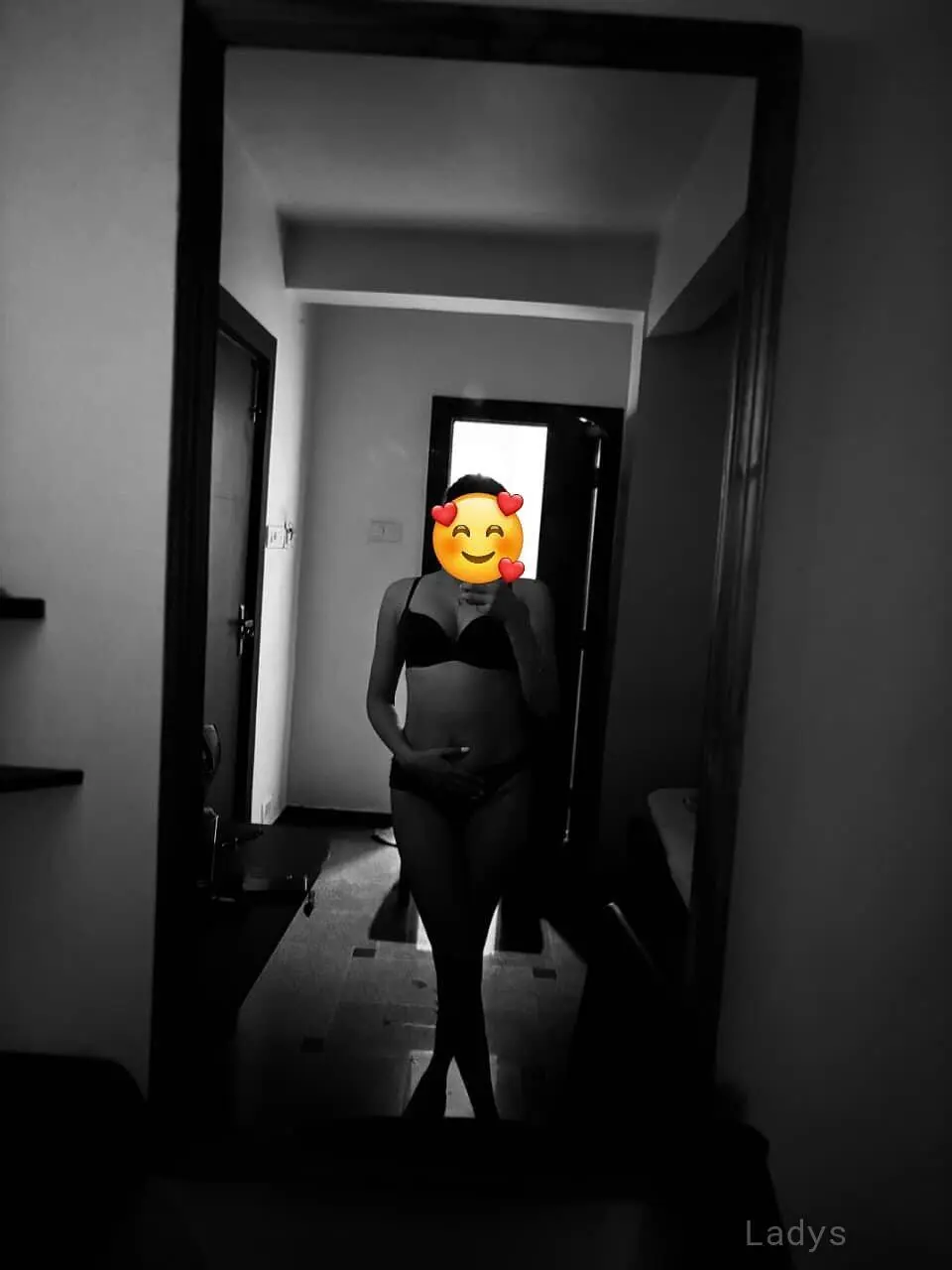 Anna, 27 years beautiful nude Pune escorts girl, height 165 sm, Weight  kg