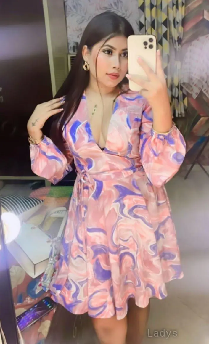 Ariana, 22 years beautiful nude Pune escorts girl, height 154 sm, Weight  kg