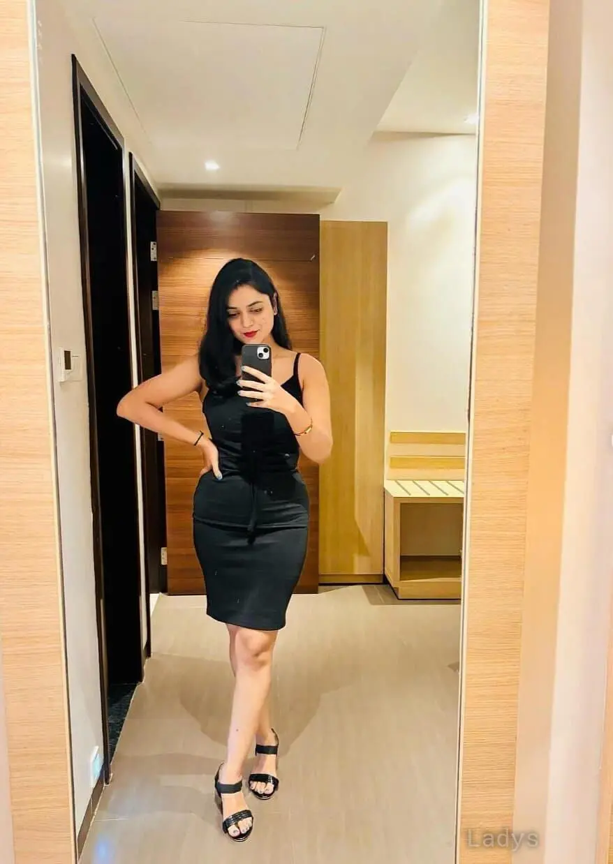 Carla, 21 years beautiful nude Pune escorts girl, height  sm, Weight  kg