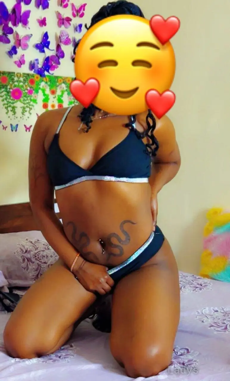 Cathy, 22 years beautiful nude Pune escorts girl, height 168 sm, Weight kg