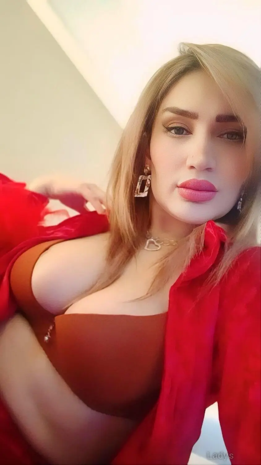 Claire, 24 years beautiful nude Pune escorts girl, height 154 sm, Weight  kg
