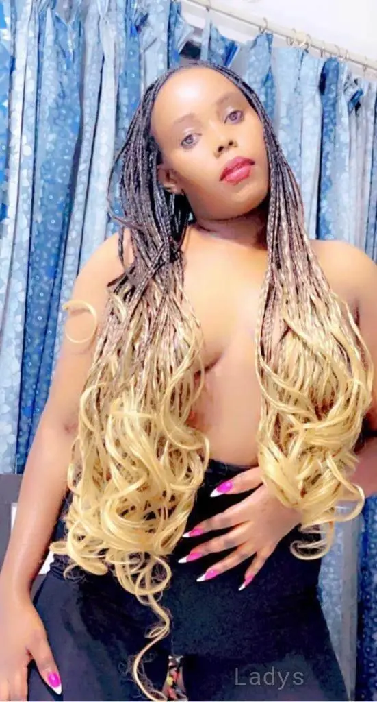 Clarissa, 24 years beautiful nude Pune escorts girl, height 156 sm, Weight  kg