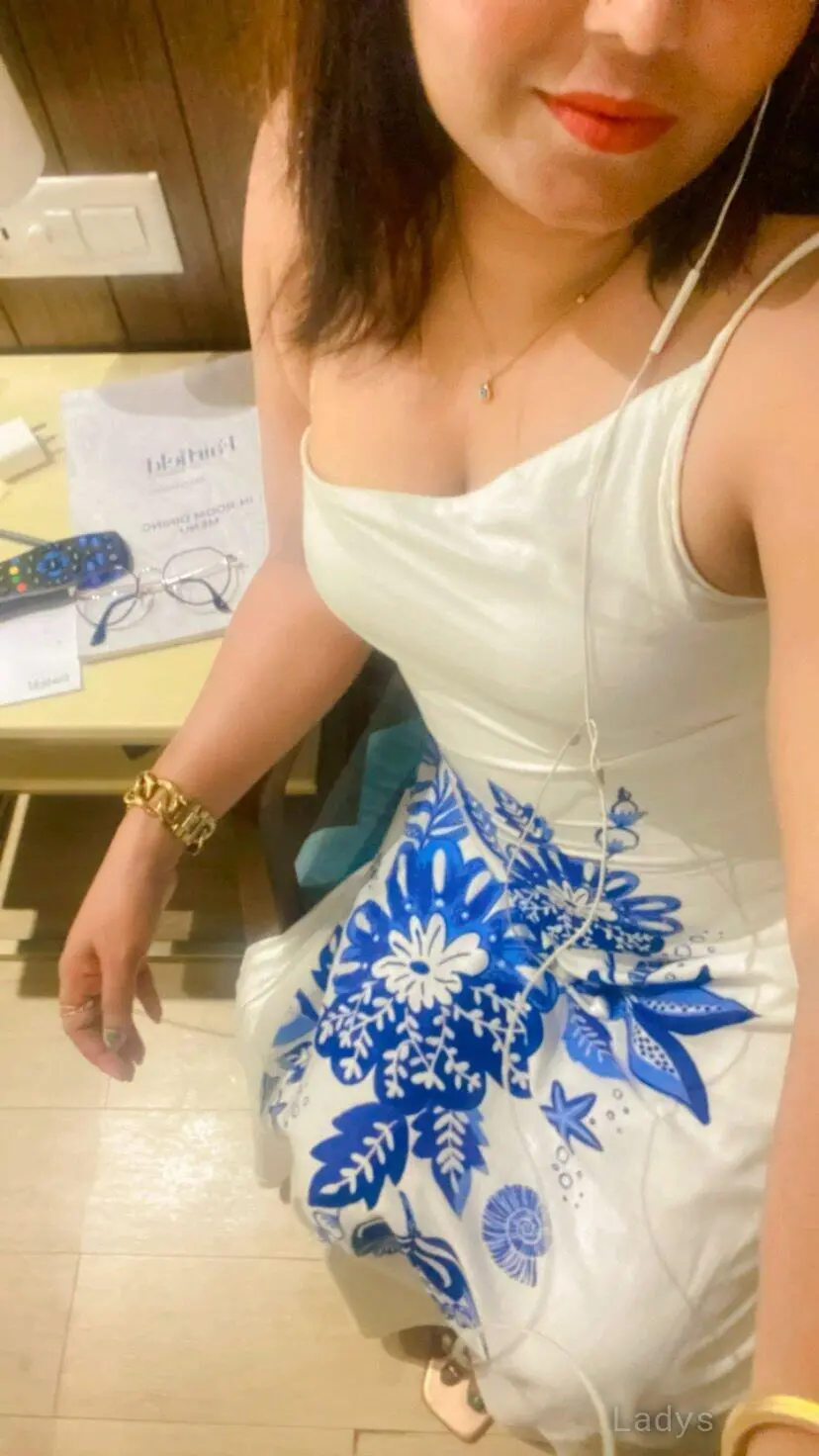 Dipika, 24 years beautiful nude Pune escorts girl, height 165 sm, Weight  kg
