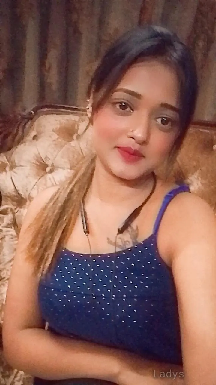 Edith, 23 years beautiful nude Pune escorts girl, height 153 sm, Weight  kg