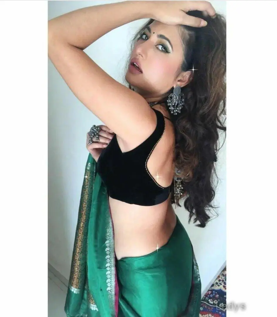 Edith, 23 years beautiful nude Pune escorts girl, height 154 sm, Weight  kg