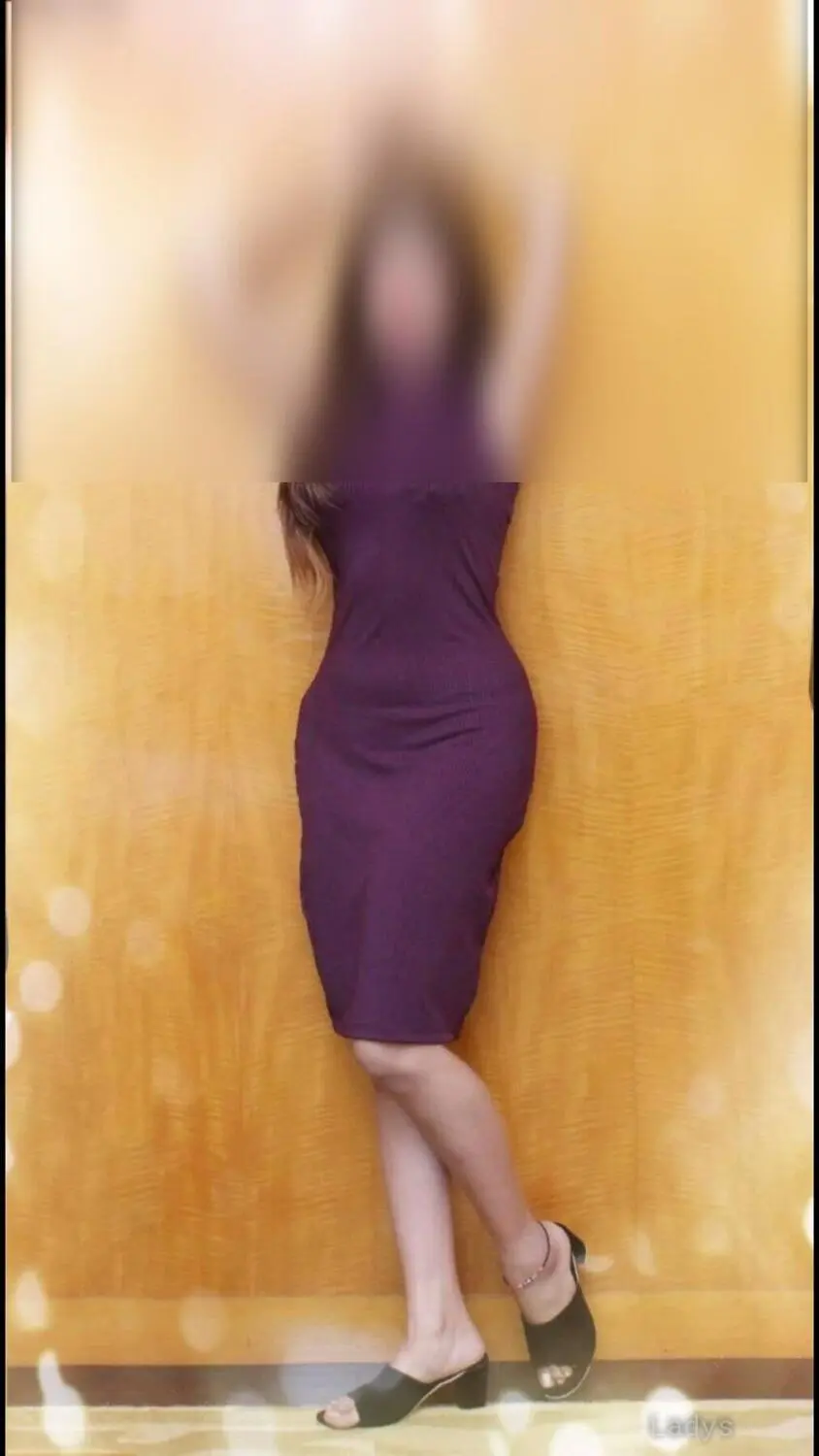 Emily, 21 years beautiful nude Pune escorts girl, height 154 sm, Weight  kg