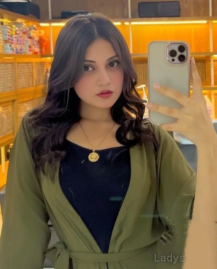 Jessica, 23 years beautiful nude Pune escorts girl, height 158 sm, Weight  kg