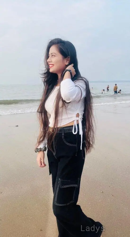 Kate, 23 years beautiful nude Pune escorts girl, height 166 sm, Weight kg