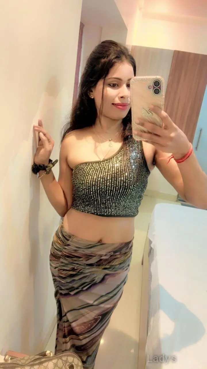 Kate, 22 years beautiful nude Pune escorts girl, height 154 sm, Weight  kg