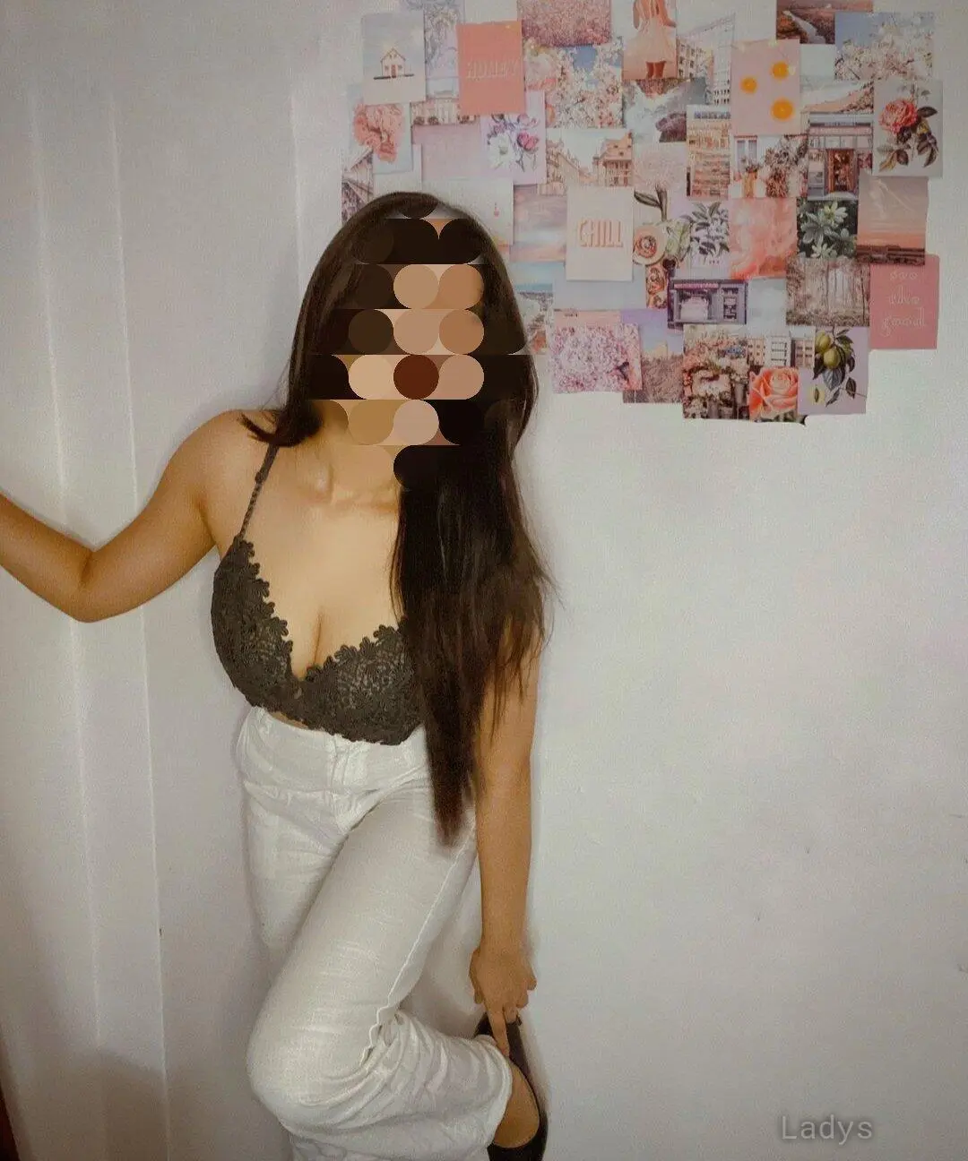 Khloe, 24 years beautiful nude Pune escorts girl, height 162 sm, Weight kg