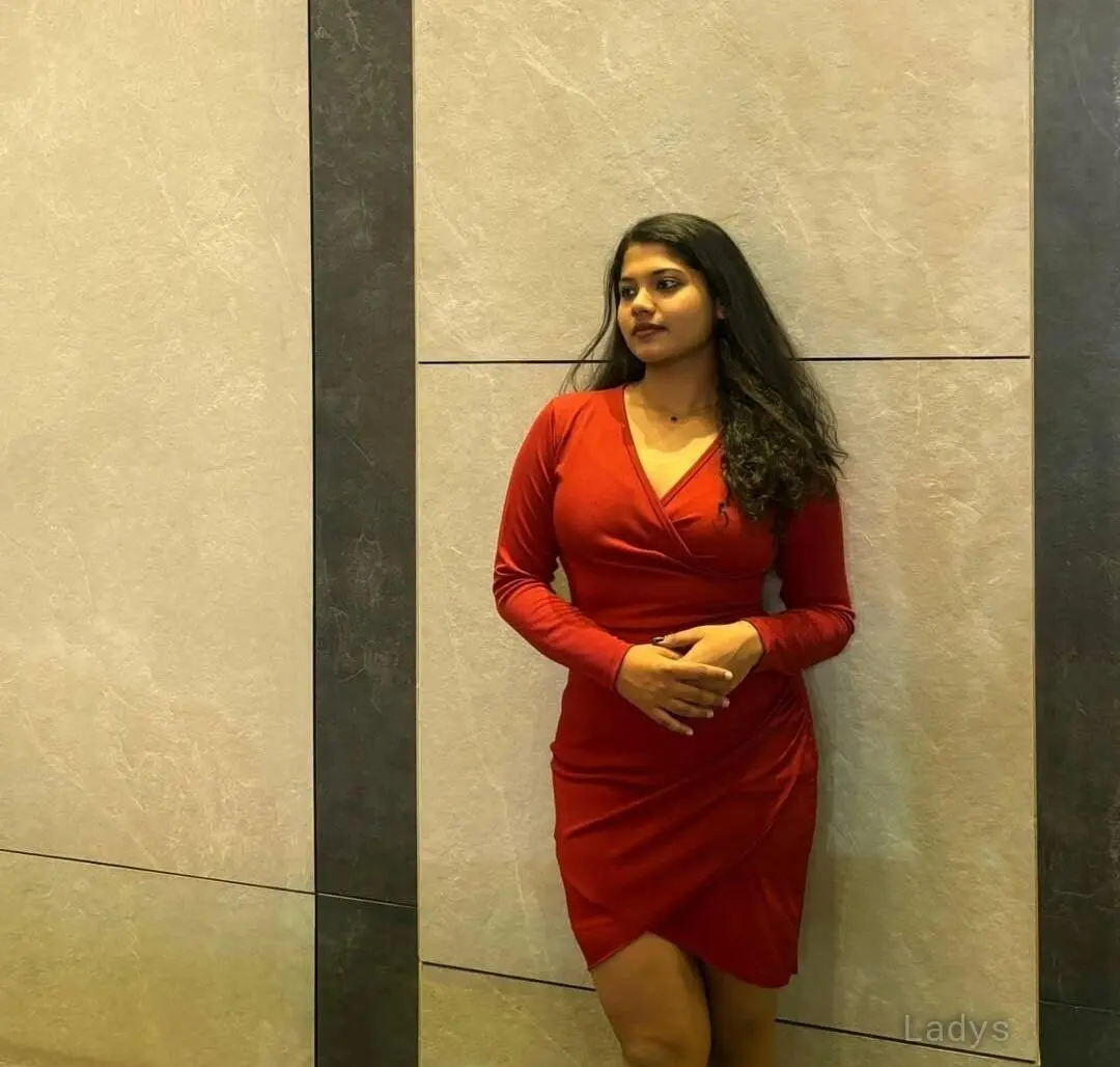 Kirti, 23 years beautiful nude Pune escorts girl, height 163 sm, Weight  kg