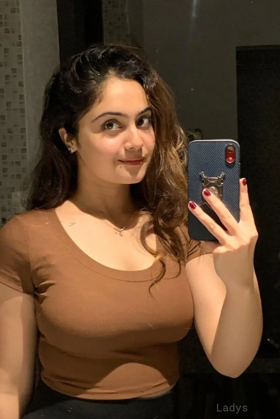 Kumari, 24 years beautiful nude Pune escorts girl, height 153 sm, Weight kg