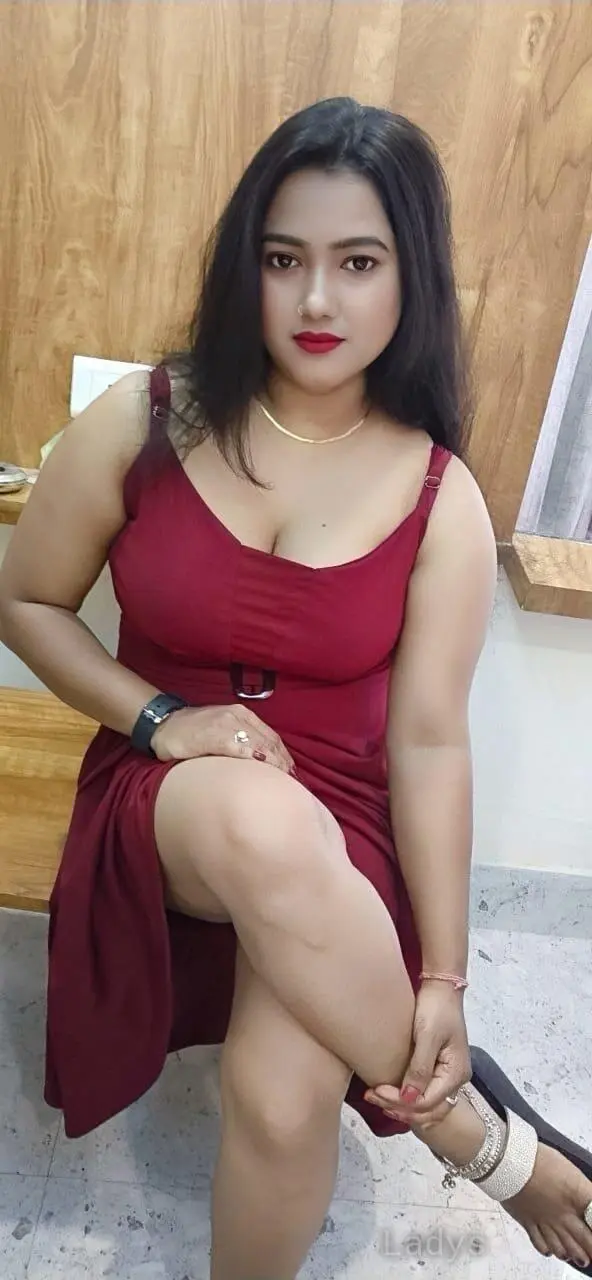 Maggie, 21 years beautiful nude Pune escorts girl, height  sm, Weight  kg