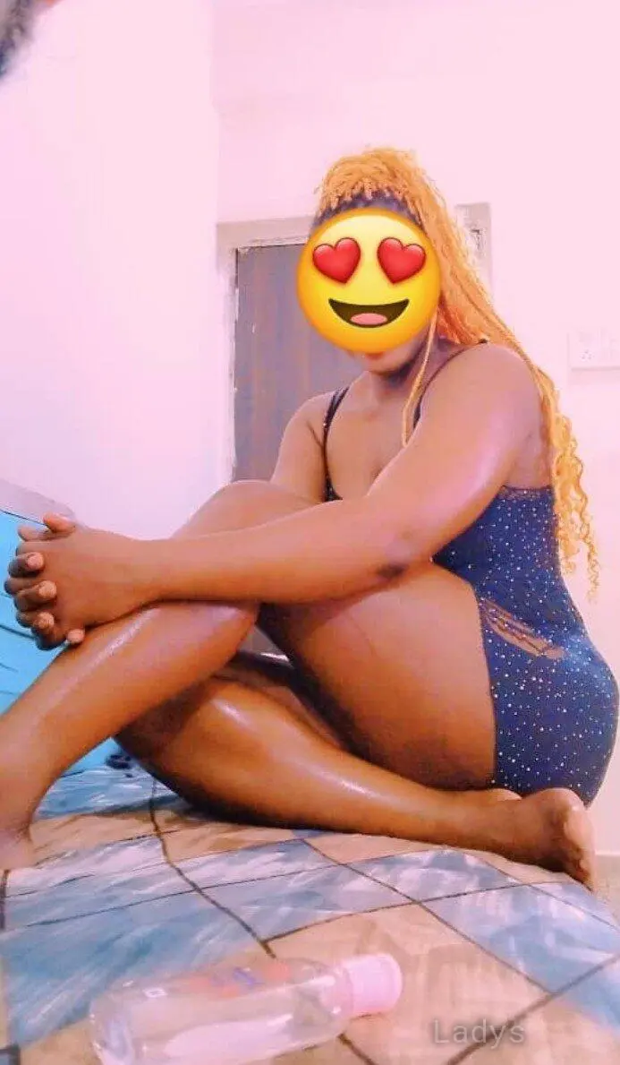 Mariam, 24 years beautiful nude Pune escorts girl, height  sm, Weight  kg