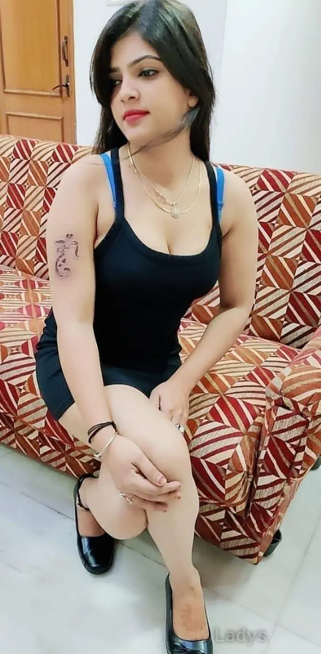 Michelle, 22 years beautiful nude Pune escorts girl, height 168 sm, Weight  kg