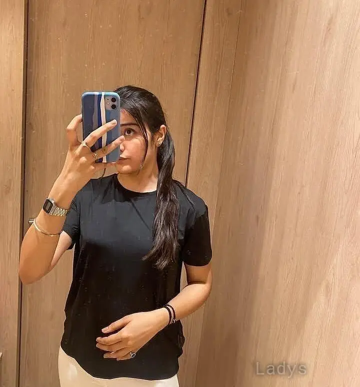 Monika, 22 years beautiful nude Pune escorts girl, height 164 sm, Weight kg