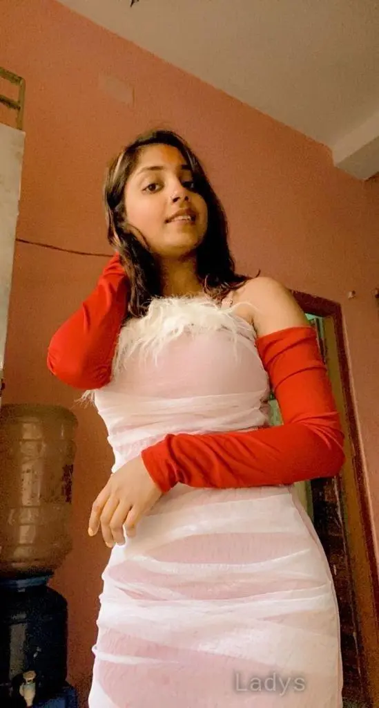 Morgan, 19 years beautiful nude Pune escorts girl, height 155 sm, Weight  kg