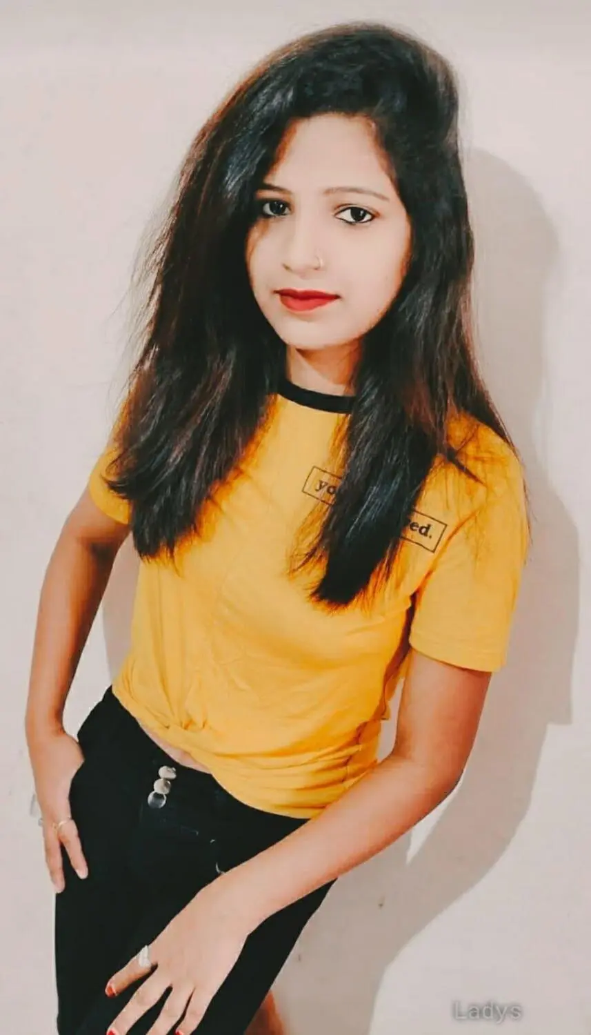 Muskan, 24 years beautiful nude Pune escorts girl, height 140 sm, Weight kg