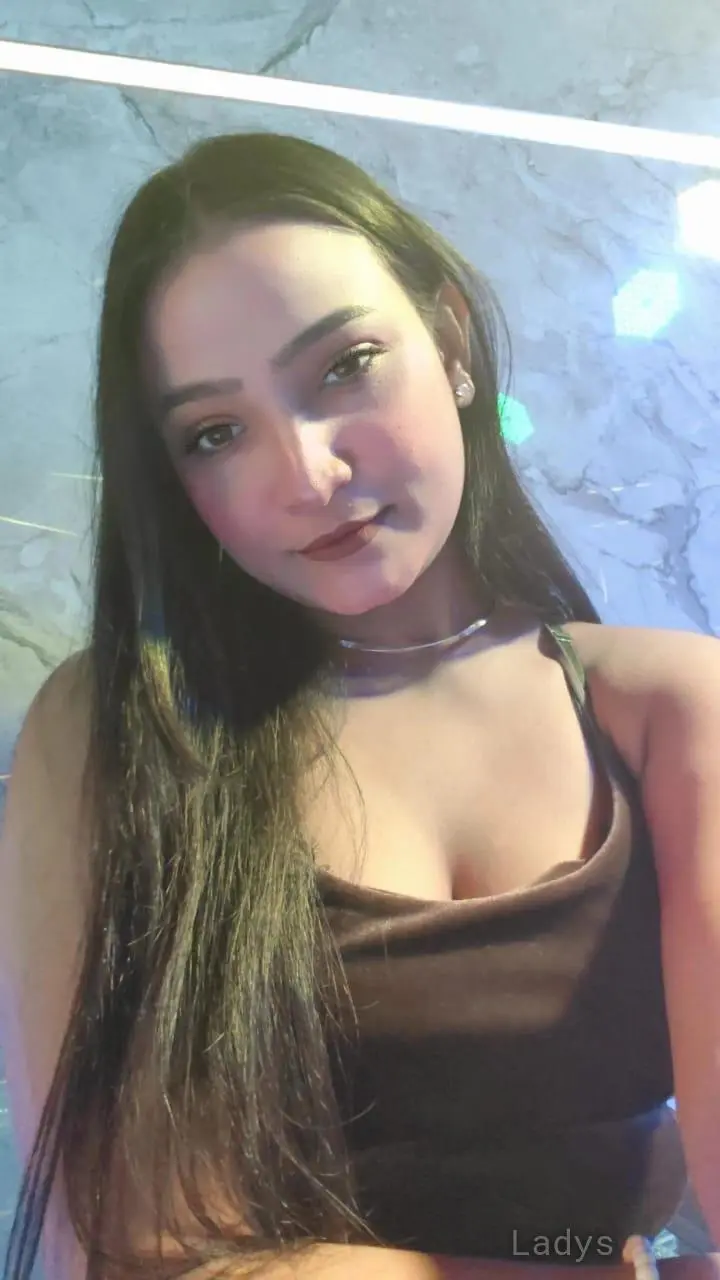 Nandani, 24 years beautiful nude Pune escorts girl, height 153 sm, Weight  kg