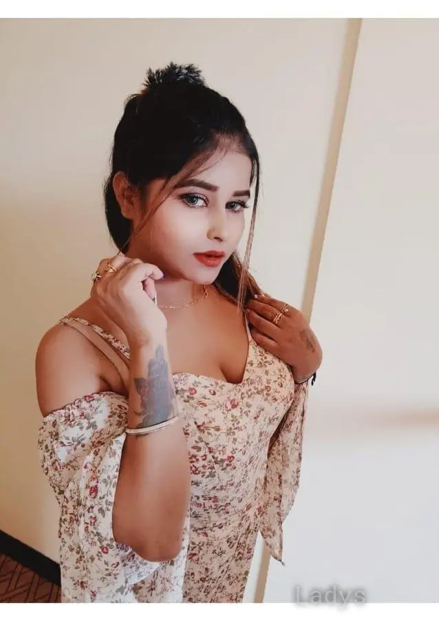 Naomi, 21 years beautiful nude Pune escorts girl, height  sm, Weight  kg
