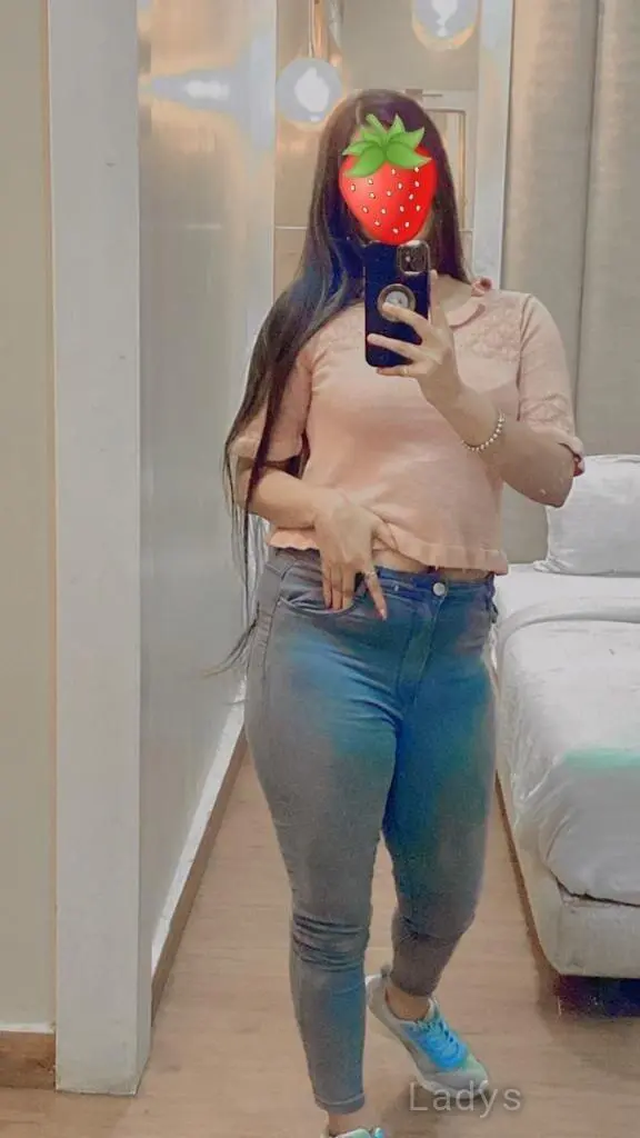 Neha, 22 years beautiful nude Pune escorts girl, height 153 sm, Weight kg