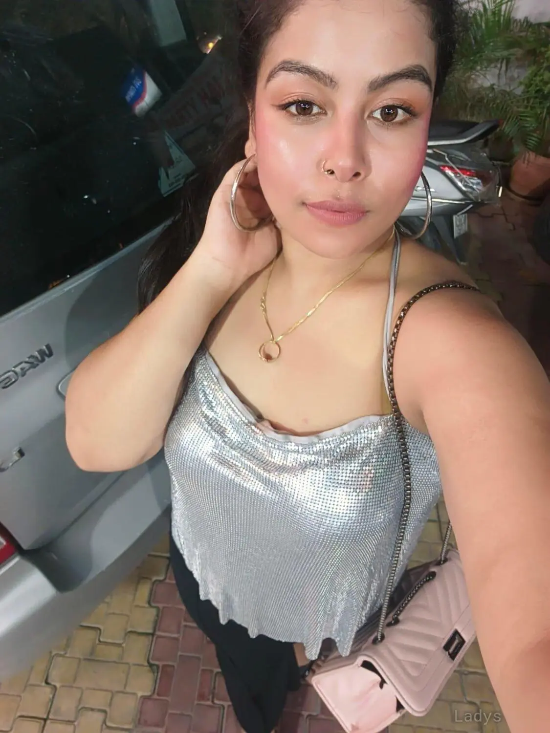Neha, 22 years beautiful nude Pune escorts girl, height 153 sm, Weight  kg