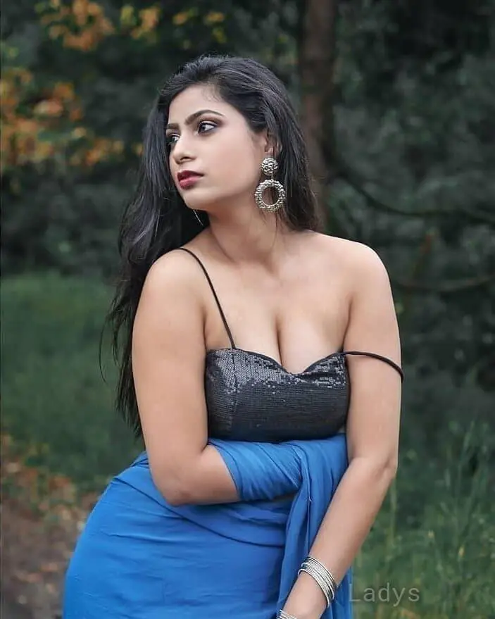 Ragini, years beautiful nude Pune escorts girl, height sm, Weight kg