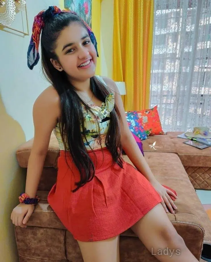 Riya, 21 years beautiful nude Pune escorts girl, height 153 sm, Weight  kg