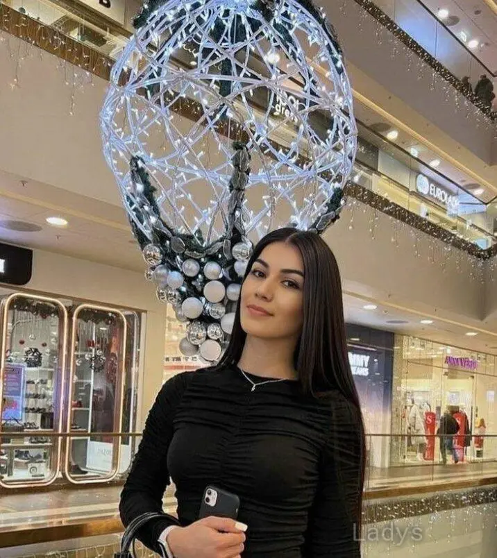 Ruth, 22 years beautiful nude Pune escorts girl, height 195 sm, Weight  kg
