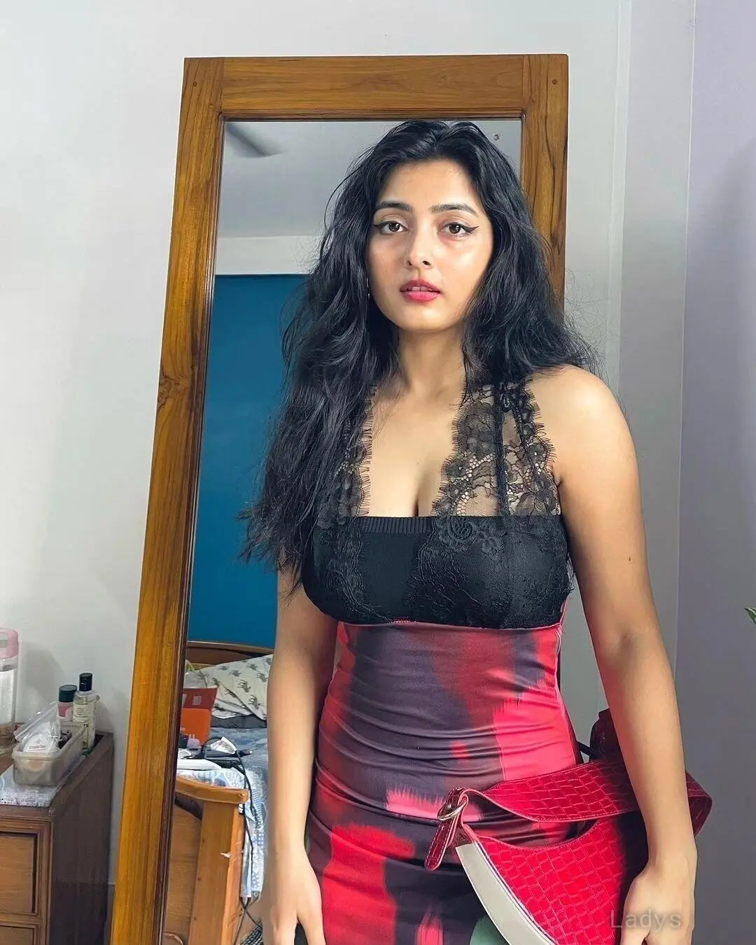 Safiya, 25 years beautiful nude Pune escorts girl, height 168 sm, Weight kg