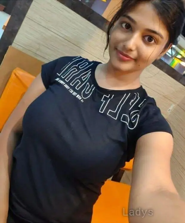 Sonam, 22 years beautiful nude Pune escorts girl, height 160 sm, Weight  kg