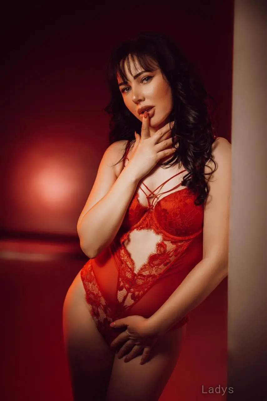 Victoria, 23 years beautiful nude Pune escorts girl, height sm, Weight kg
