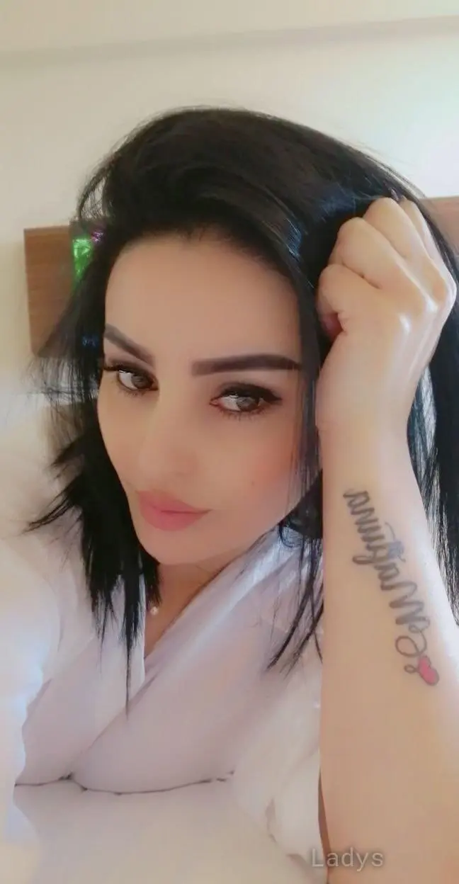 Viman, 20 years beautiful nude Pune escorts girl, height 154 sm, Weight  kg