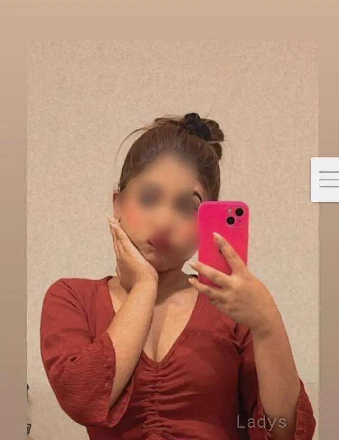 Wendy, 21 years beautiful nude Pune escorts girl, height 166 sm, Weight kg