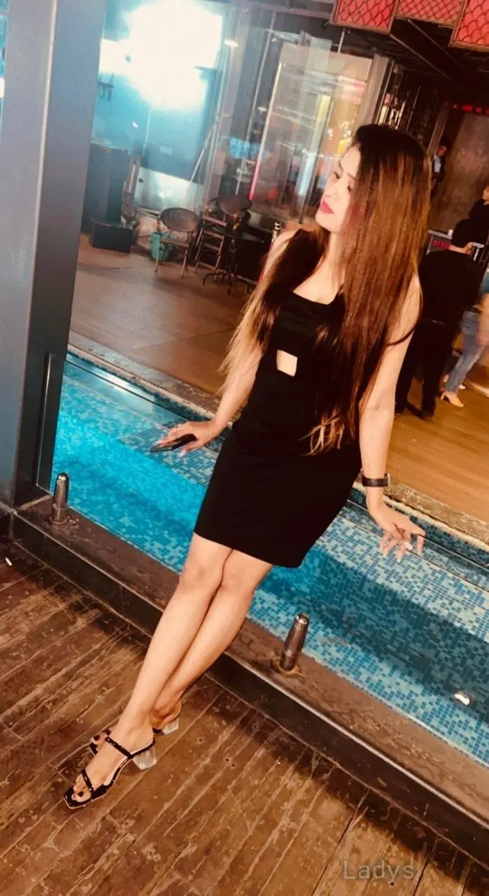 Yasmin, 23 years beautiful nude Pune escorts girl, height 170 sm, Weight  kg