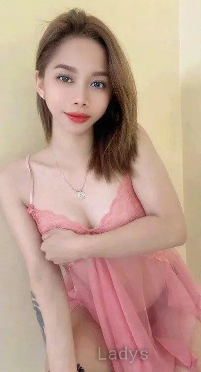 Polleene, 22 years sexy hot local Quezon City excorts girl, height 160 sm, Weight  kg