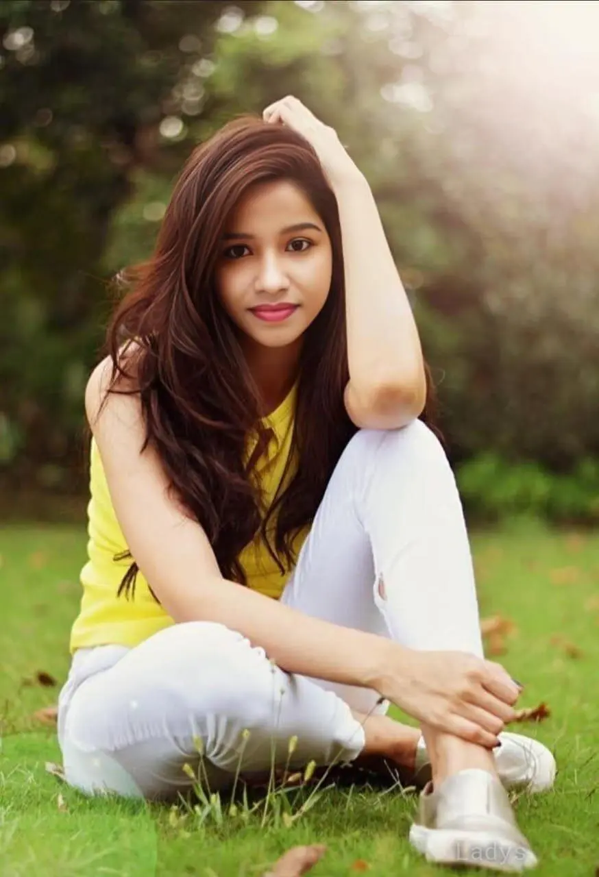 Tanvi Singh, 20 years beautiful nude Raipur escorts girl, height 153 sm, Weight kg