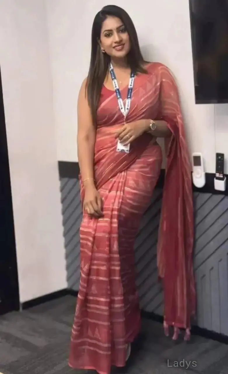 𝐌𝐀𝐇𝐈, 21 years old Rajkot escort girl with big tits, height 153 sm, Weight kg