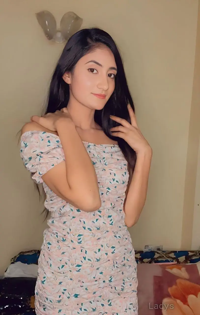 Kavya, 25 years old Rajkot escort girl with big tits, height 170 sm, Weight  kg