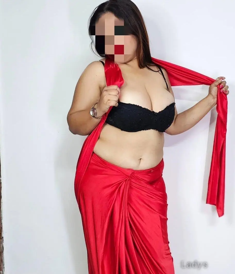 Nisha, 29 years old Rajkot escort girl with big tits, height 158 sm, Weight  kg